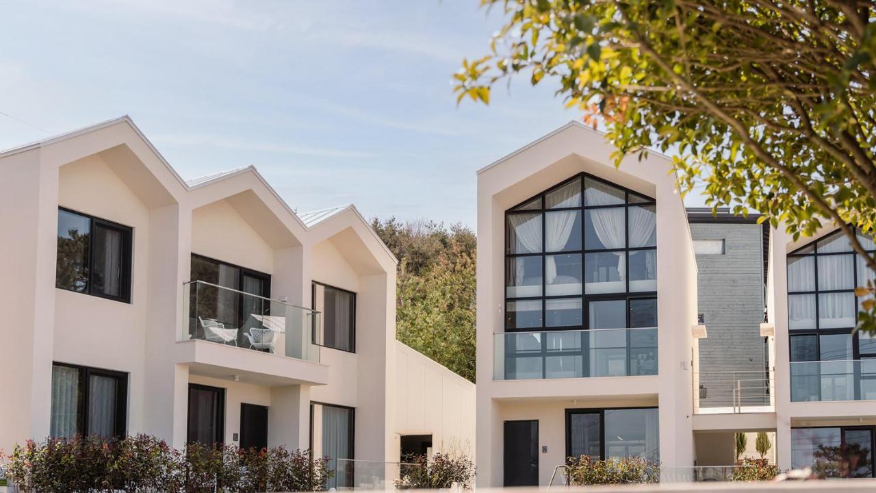 Albescent Poolvilla Kjongdzsu Kültér fotó